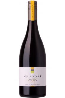 Review the Moutere Pinot Noir, from Neudorf Vineyards